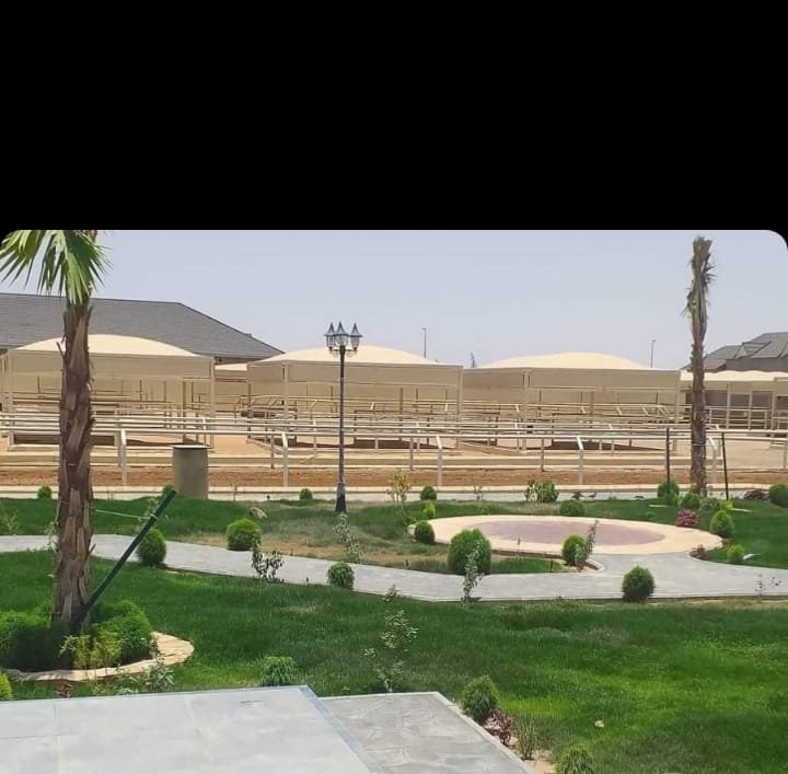 عمل تنسيق حدائق